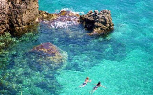 Aparthotel 3 stars Agios Gordios