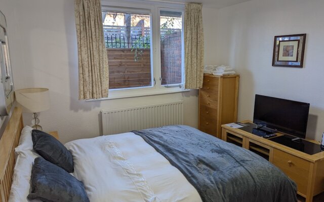 Beautiful Independent Apartment in London, UK