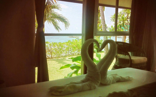 Blu' Beach Bungalows