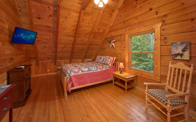 Hickory Lodge in Pigeon Forge