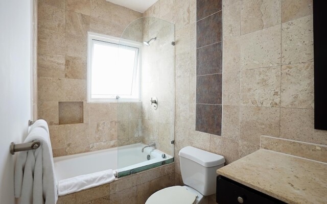 Playa Ge 302 B 2 Bedroom Condo