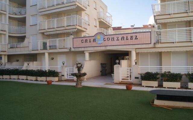 Apartamentos Marineu Cala Gonzalez