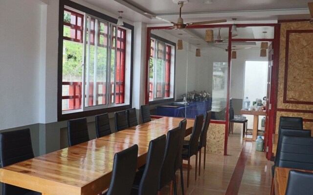 Athens View Guraidhoo Hotel