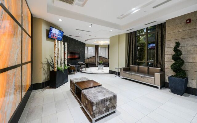 Sarkar Suites - 310 Burnhamthorpe Road