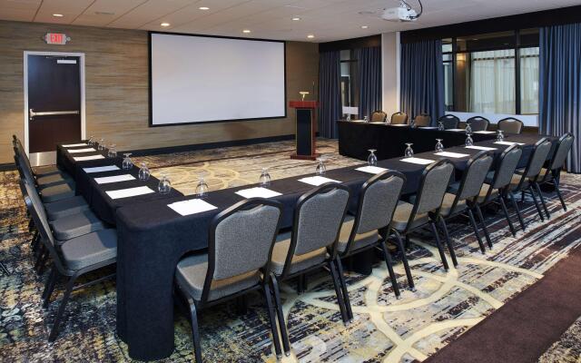 DoubleTree by Hilton Raleigh Crabtree Valley