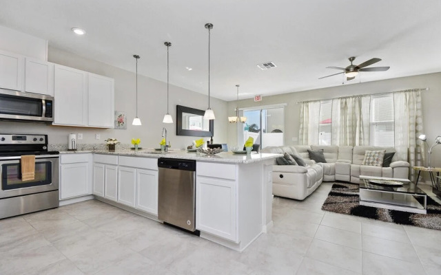 Four Bedrooms Townhome Close to Disney 5162a