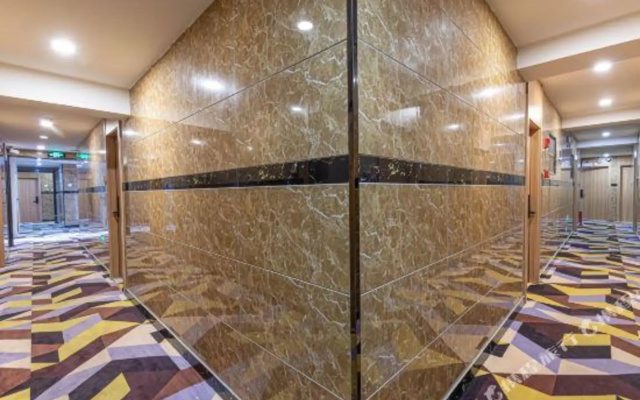 Durian Xiaoxing Chain Hotel (Nanjing Railway Station Hongshan Zoo Branch)