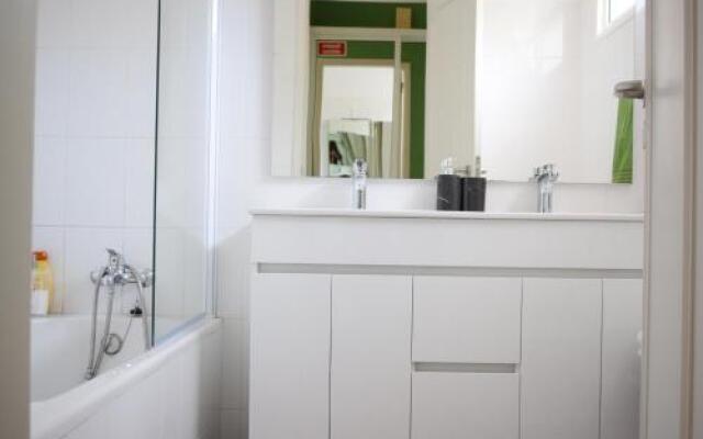 Bay View Apartment