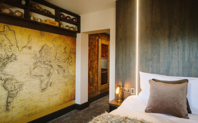 Absoluxe Suites