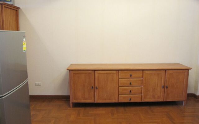 Chateau Vista Serviced apartment