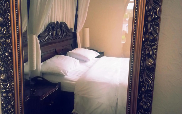 Bank House Hotel