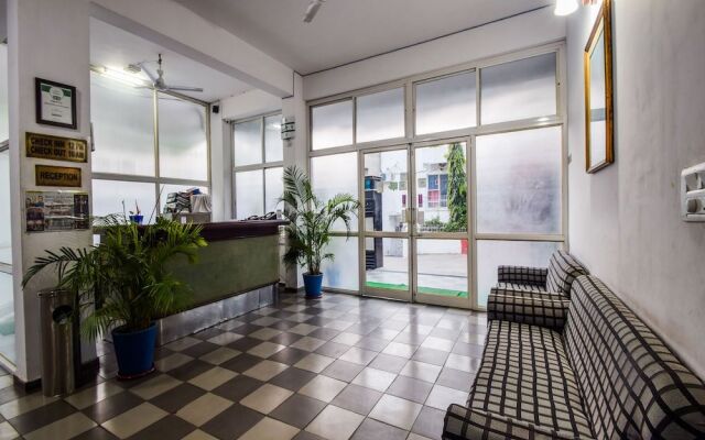 OYO 23539 Hotel Sapphire