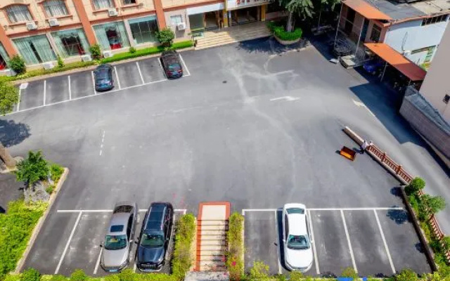 Huanjiang Hotel – Outside – Hechi