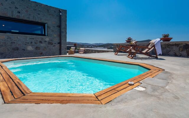 Petra Residence Mini Pool Spa