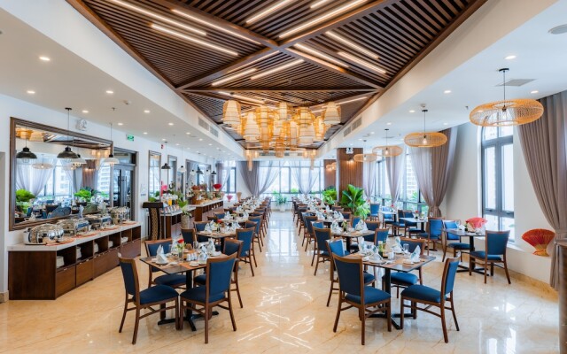 Ha Long New Century Hotel