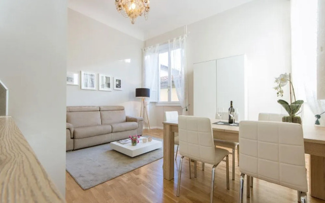 Unique & Stylish Repubblica