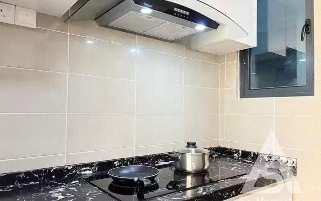 Rooftop Pool Jalan Landmark Apartments