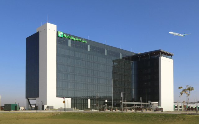 Holiday Inn Hotel and Suites Mexico Felipe Angeles Airport by IHG