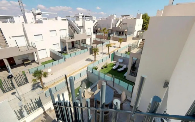 Aguas Nuevas 92 Top Floor