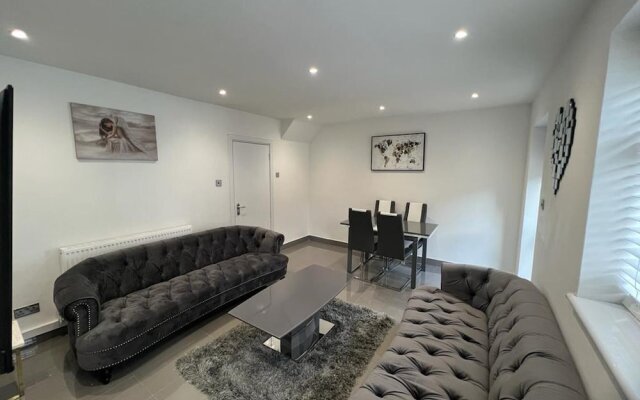 Modern Executive 2-bed Apartment in London