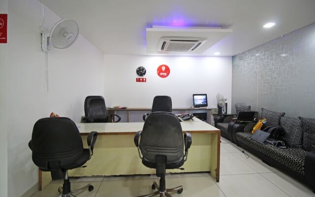 Capital O 6772 Hotel Mukund