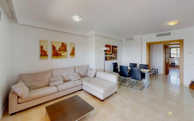 29736 - Beachside Apartment