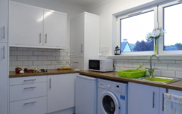 Snug - Faodail Apartment