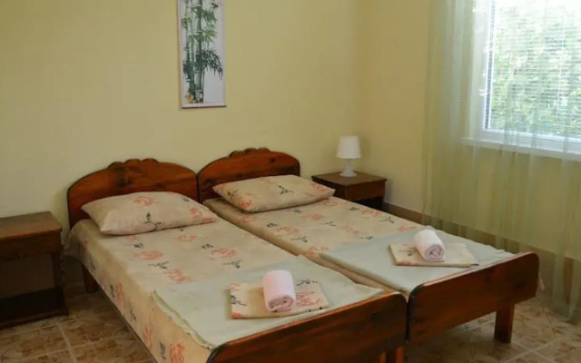 Бамбуковый Дворик