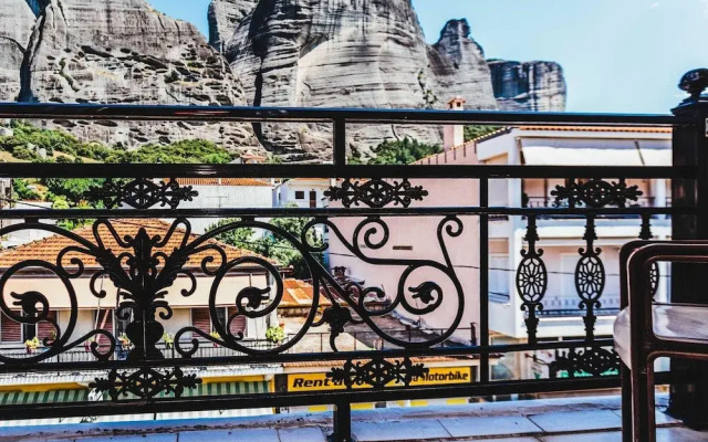 Deluxe Getaway With Balcony And Amazing View 1 Bedroom Apts