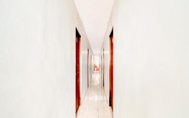 OYO 90048 Teratai Bekasi Guesthouse