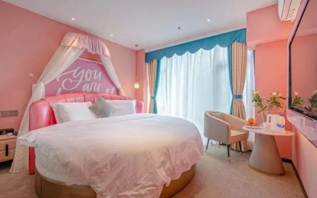Dedu Hotel