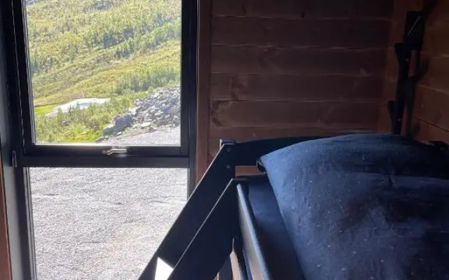 Cabin at the top of Hodlekve. Ski in/ski out.