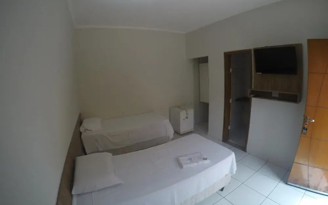 Hotel 2 Irmaos