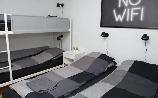 Mørk Apartments