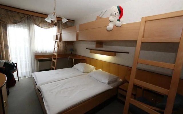 Krona Hotel - Domzale