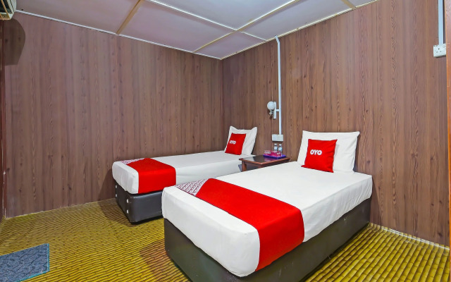 OYO 90675 Holiday View Inn