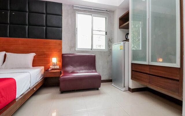 Nida Rooms Chok Chai 1620 Holiday at The Bangkok Cha Cha Suite