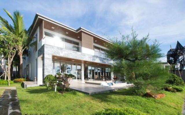 THE FIVE - 5BR - Ocean Villas Da Nang