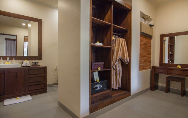 The Mudru Resort by Pramana Villas