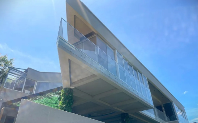 EleMYNT LifeStyle Hotel