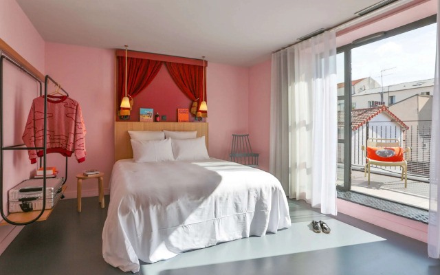 Mob Hotel Paris les Puces