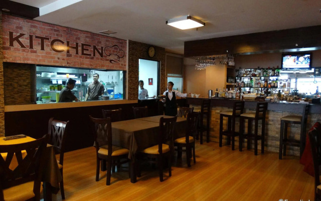 Manila Crown Palace Hotel