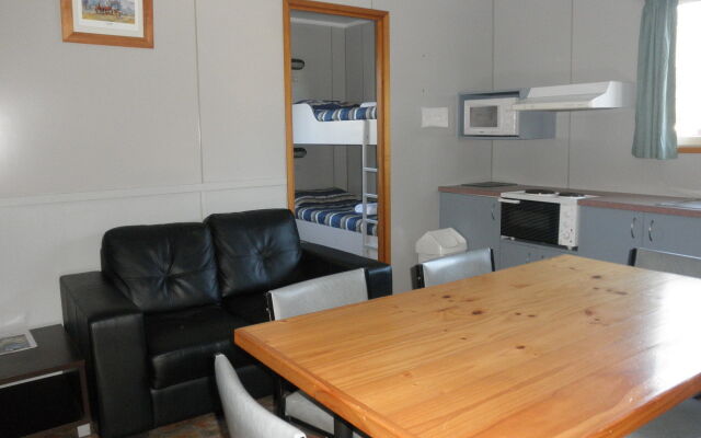 Strahan Beach Tourist Park