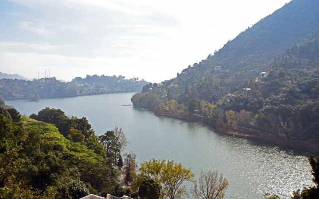 OYO Rooms 030 Lake View Bhimtal