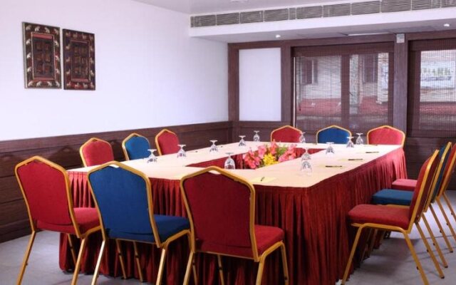 Hotel Pooram International