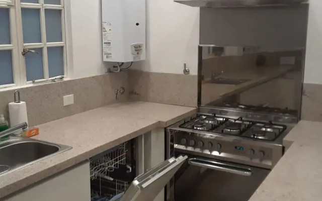 Purple Rain Elegant 2 Bedroom in Recoleta
