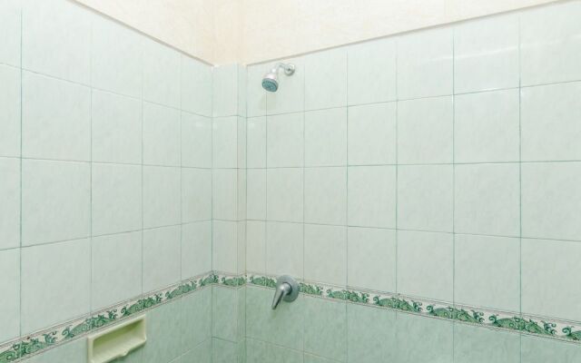 Zen Rooms Kedonganan Pengeracikan