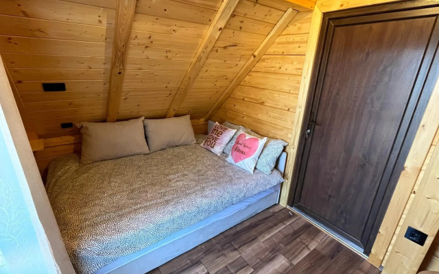 Apartmani Joka i Drvene kucice