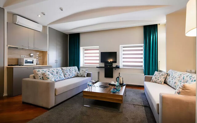 Pera City Suites