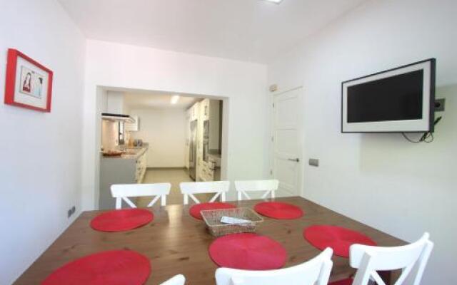 1102 Villa with Pool ,Lounge, Bbq ,Direkt in Marbella